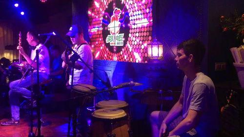 音乐餐厅视频,美食与旋律的完美邂逅