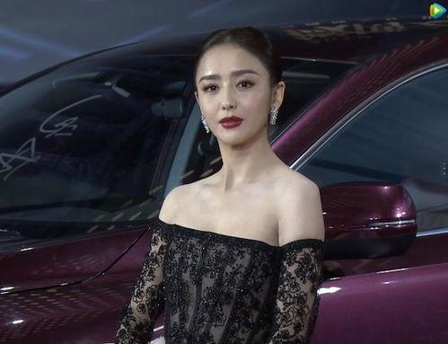 中国女明星杨颖露内裤,时尚还是失误？